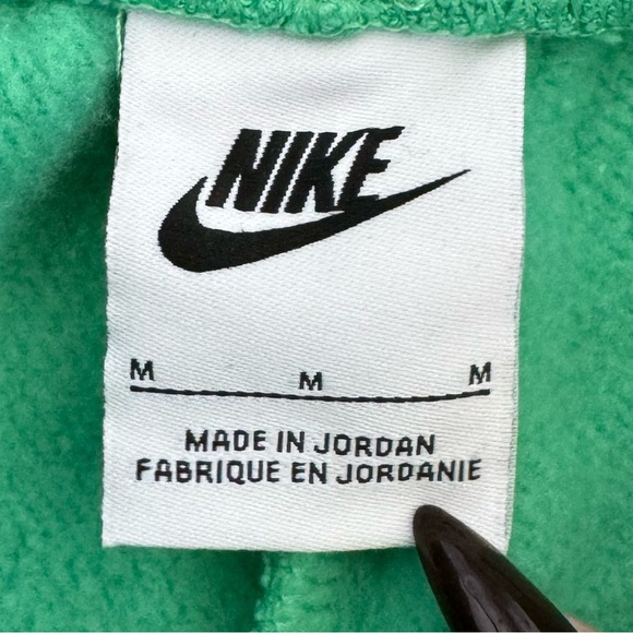 Nike Phoenix Fleece High-Waisted Loose Shorts, Size M - Picture 2 of 6